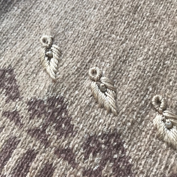 Vintage sweater with leaf embroidery - Picture 2 of 3